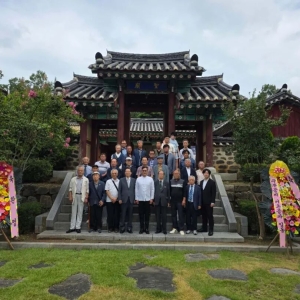跨越半世纪的“重逢”——孔垂长先生参访韩国华城阙里祠 ... ...